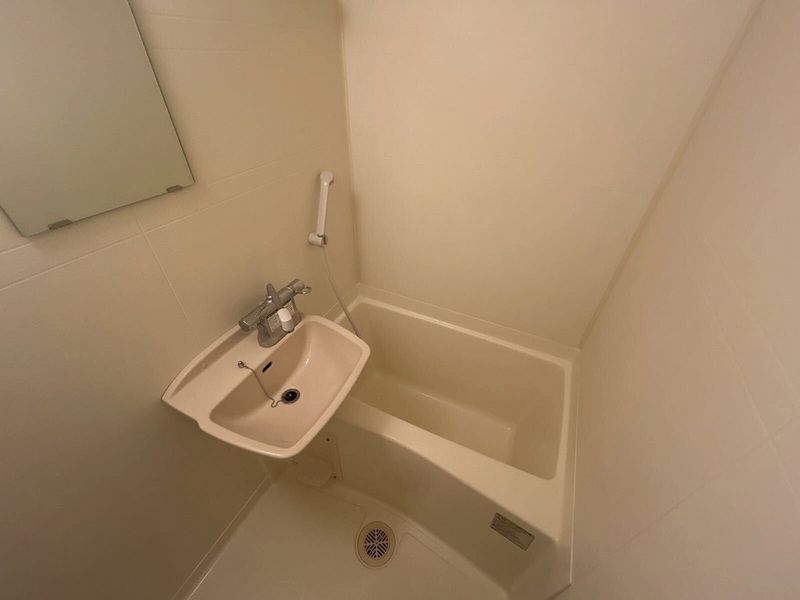 レオパレスグランプラス 風呂