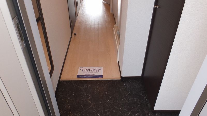 クレイノエヌズガーデン 玄関