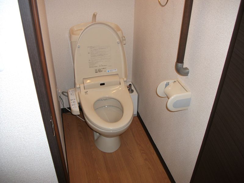 レオパレスカートン トイレ