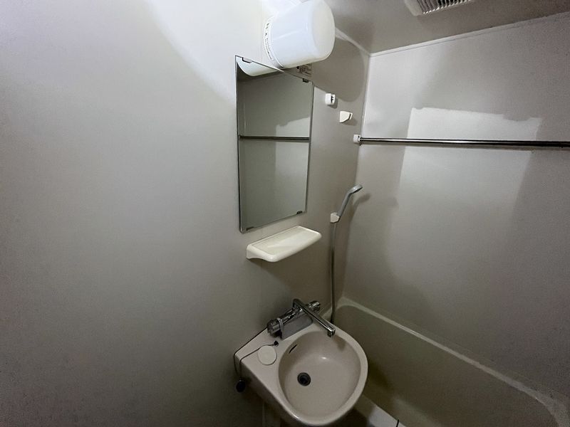 レオパレス英 洗面台