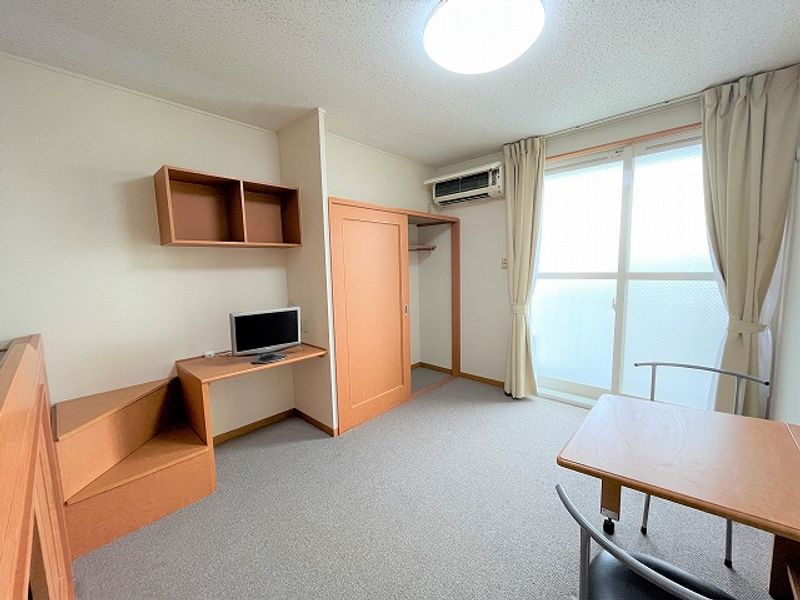 レオパレスプレステージ 居間