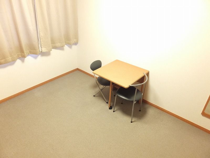 レオパレスセレッソ 居間