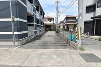 レオネクストシャローム 駐車場