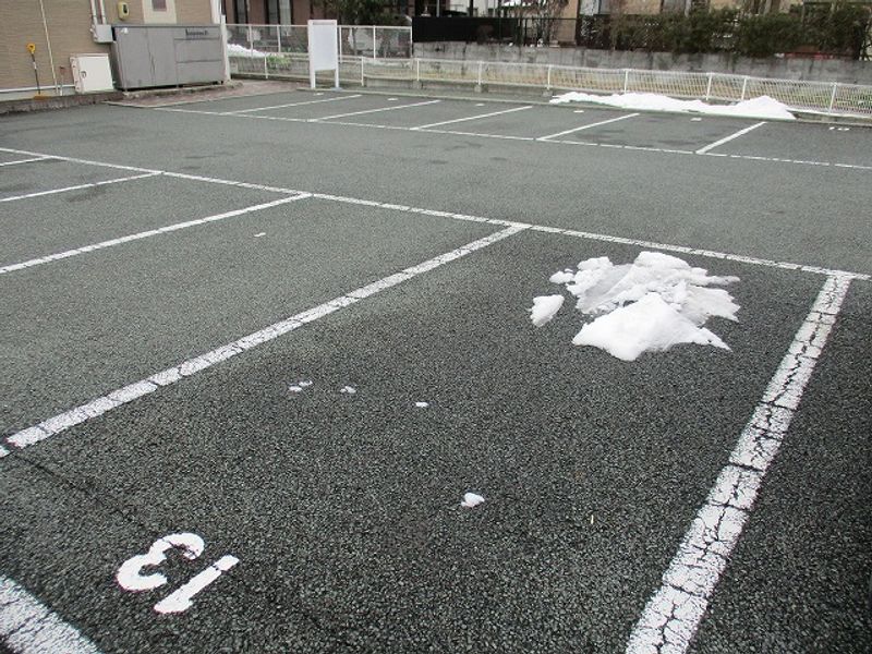 レオパレスさくらんぼⅡ 駐車場