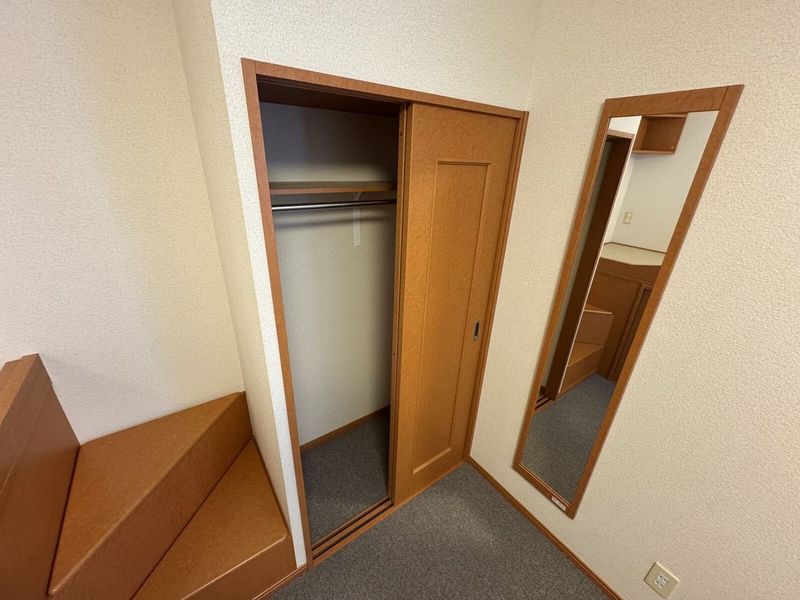 レオパレスかりがね 収納