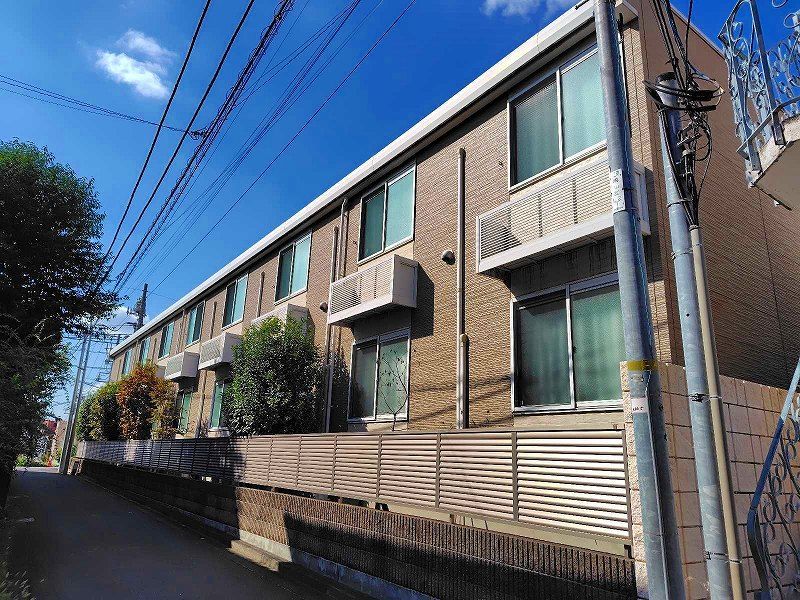 レオパレス小日向 外観