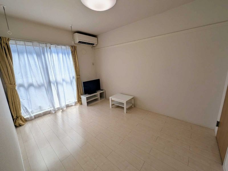 クレイノエスポワール中央 居間