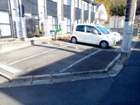 レオパレスのぞみ 駐車場