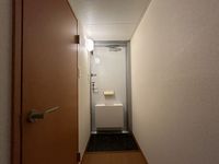 レオパレス光の杜 玄関