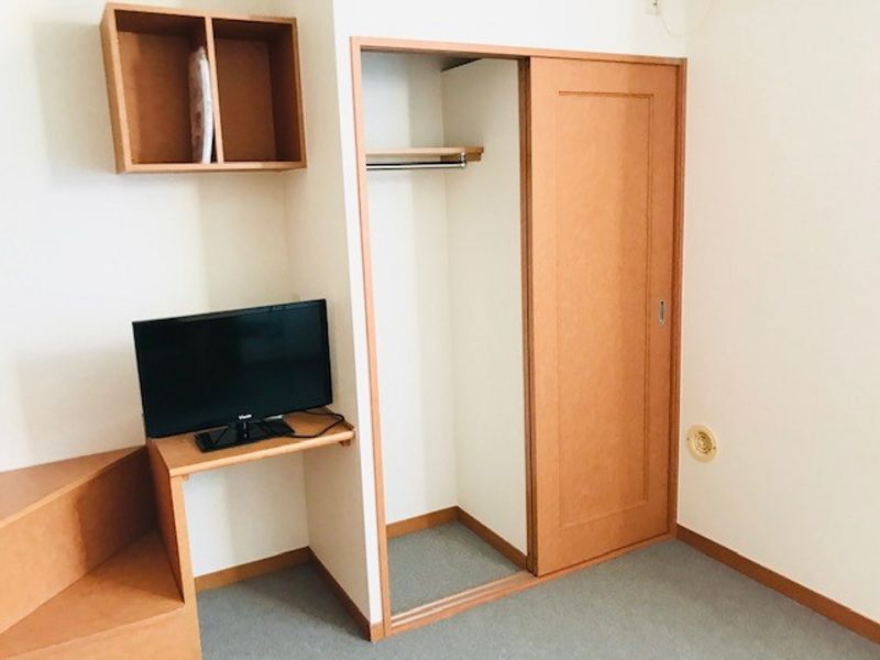 レオパレスアメジスト 収納