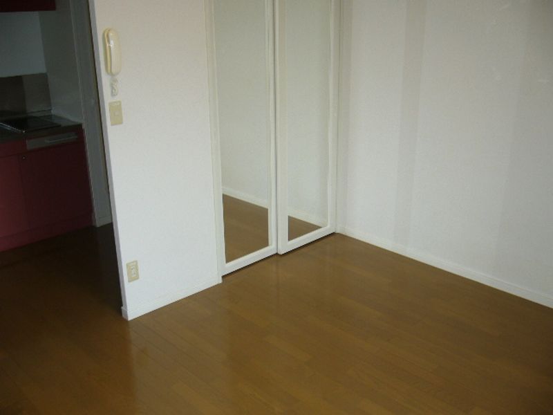 レオパレス美沙花 居間
