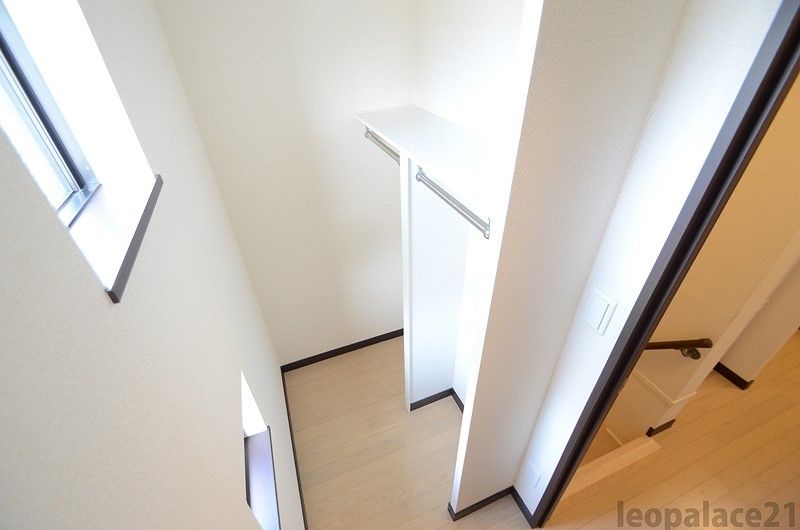 LEONEXT Ishihara A Storage