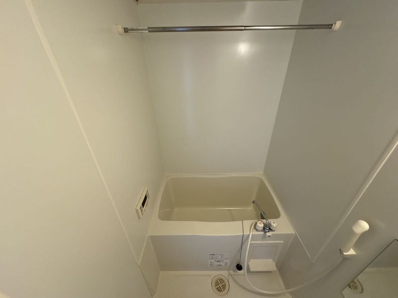 LEONEXT Morning Glory Bathroom