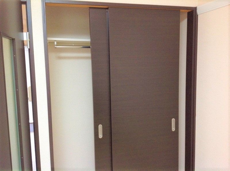 レオネクストしうん 収納