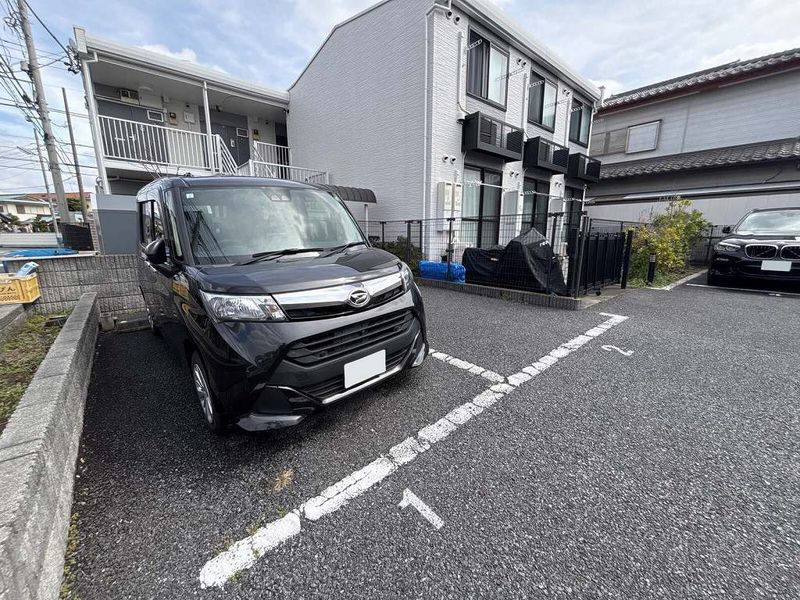 レオパレスｔｓｕｂａｓａ 駐車場
