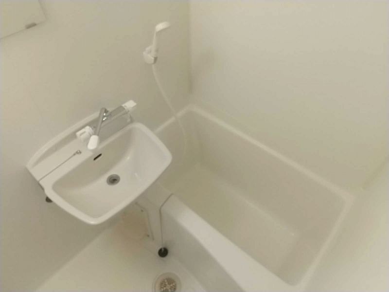 レオパレスプランドール 風呂