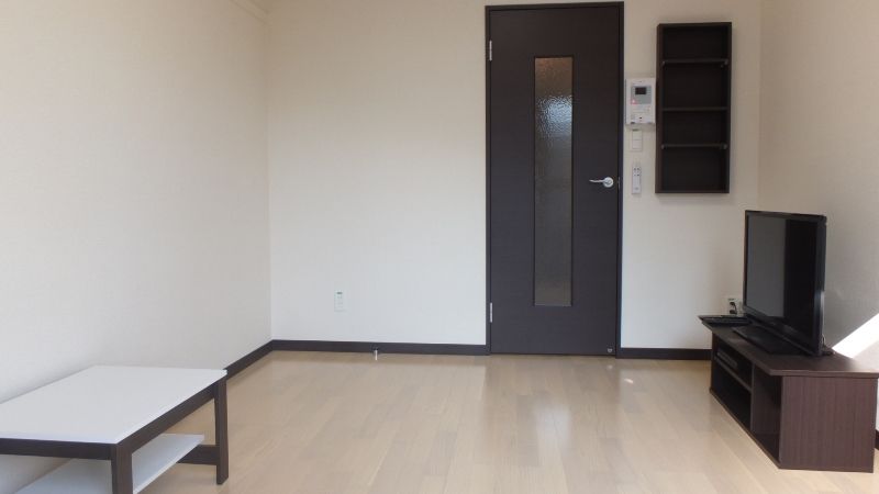 レオネクストクレセント梅里 居間