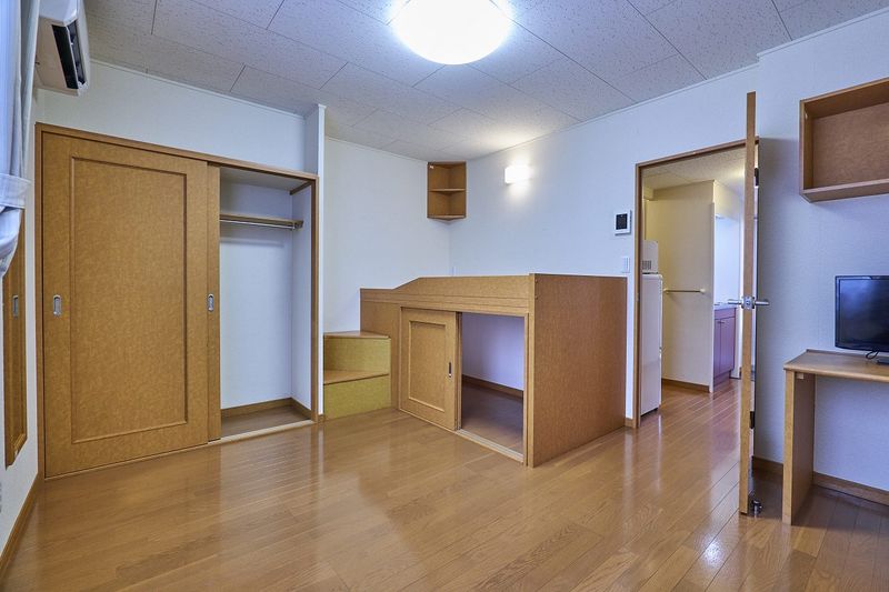 レオパレス山花 収納