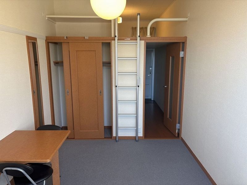 レオパレスエスペーロⅢ 居間