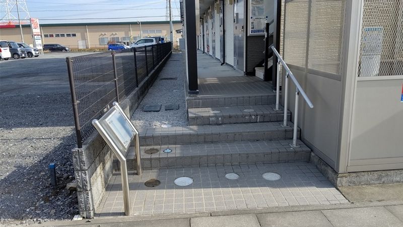 レオパレストシミ 共用部分