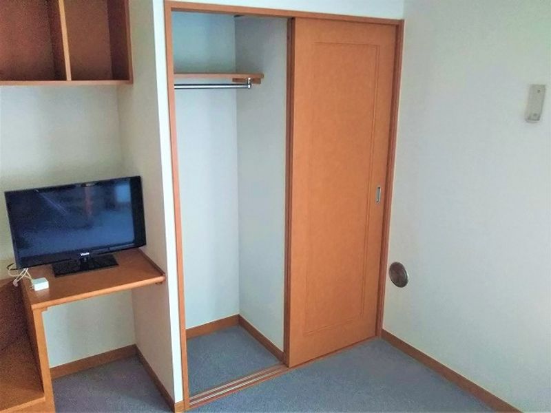 レオパレスルミエール 収納