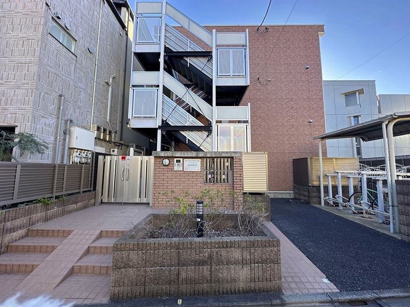 レオパレスサンフラワーＡ 外観