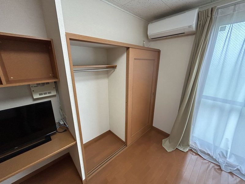 レオパレスクレモナ 収納