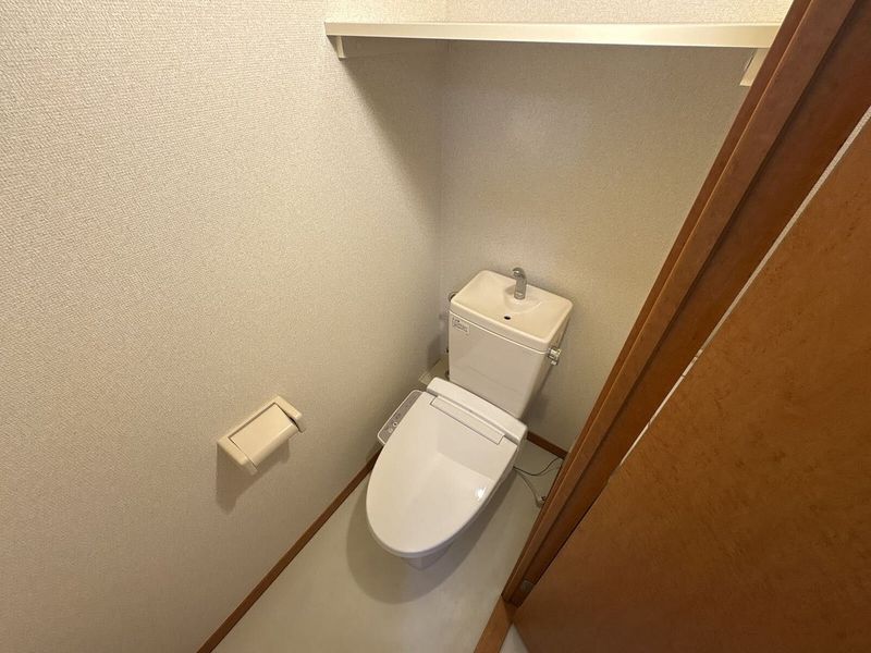 レオパレスフラワー トイレ