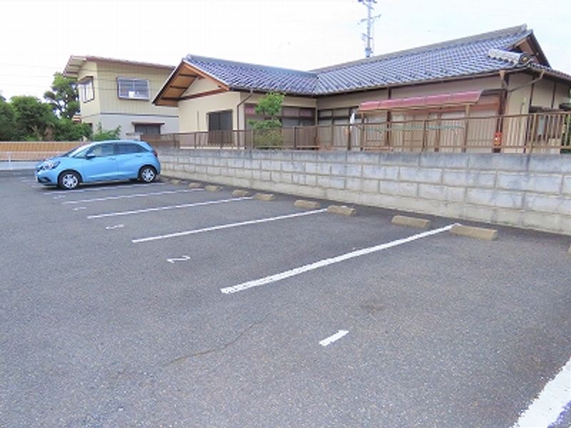 レオパレスＡ・Ｙ 駐車場