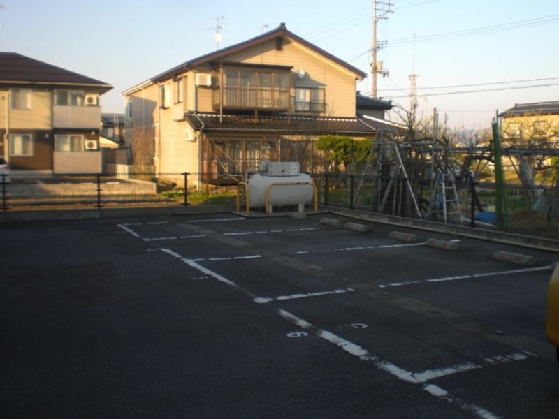 レオパレスａｂｕｅｌａ 駐車場