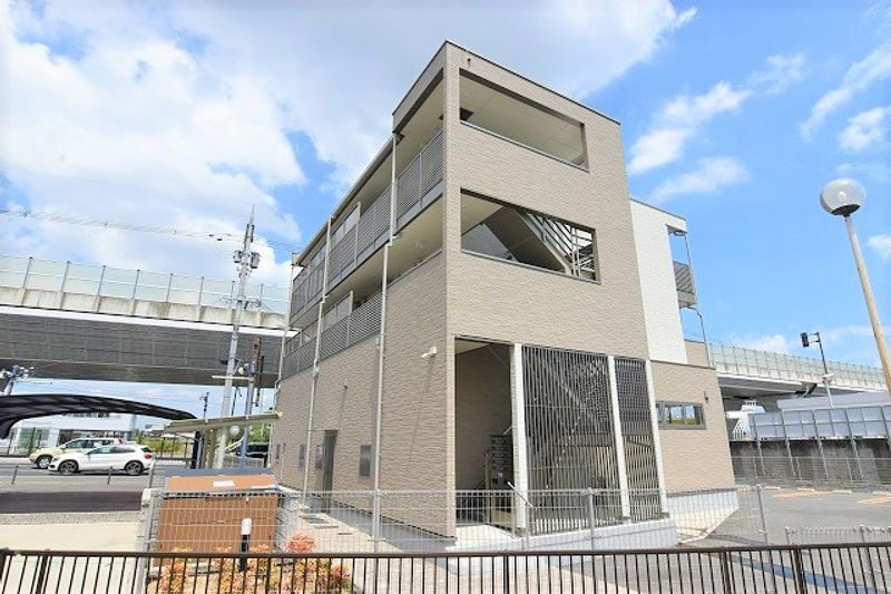 クレイノ蓬莱 エントランス