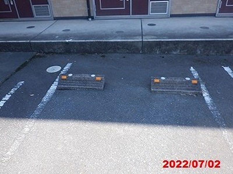 レオパレス城屋敷１１０ 駐車場