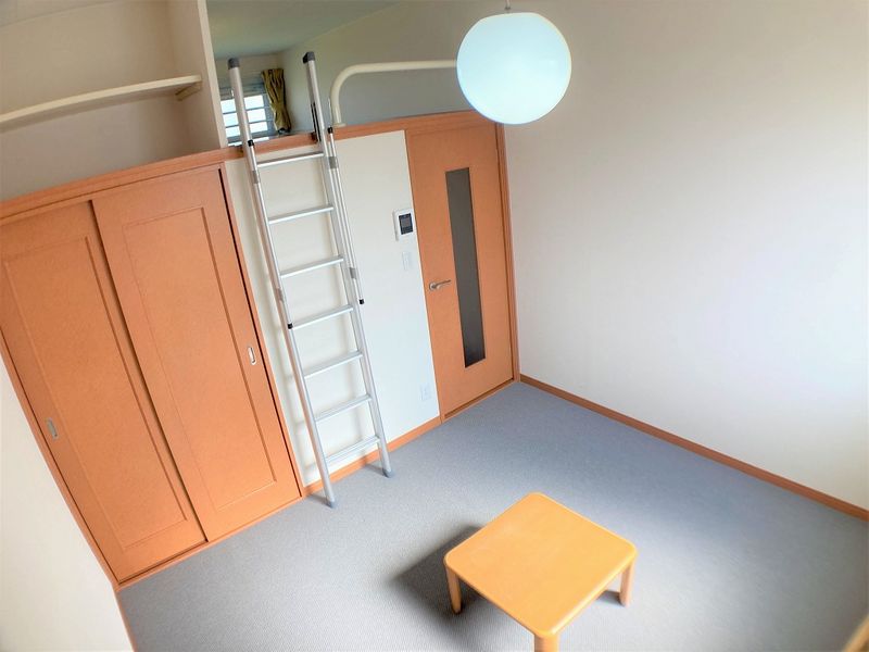 レオパレスグランシャリオ参番館 居間