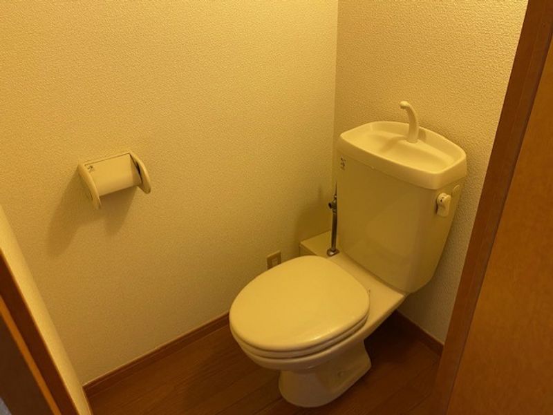 レオパレス永康 トイレ