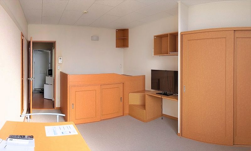 レオパレスカサベルデー 寝室