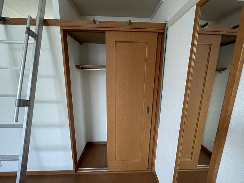 レオパレスベンターナ 収納