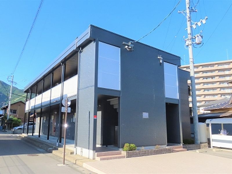 レオパレスセブンスペード上田 外観