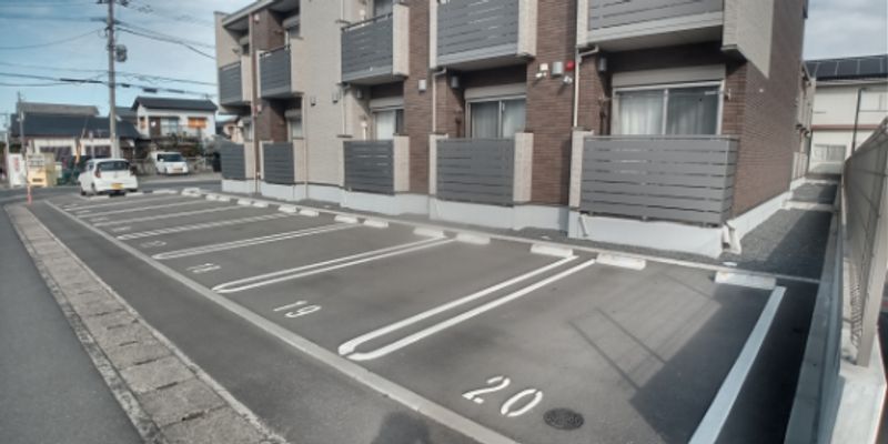ミランダセレストⅣ 駐車場
