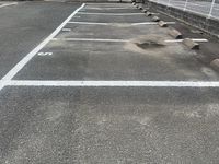 レオパレスセジュール 駐車場