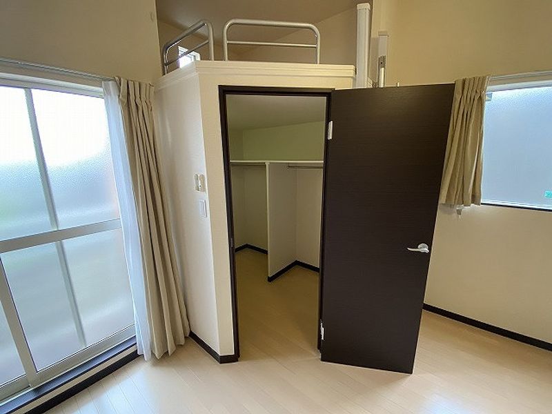 レオネクストオアーゾ 収納