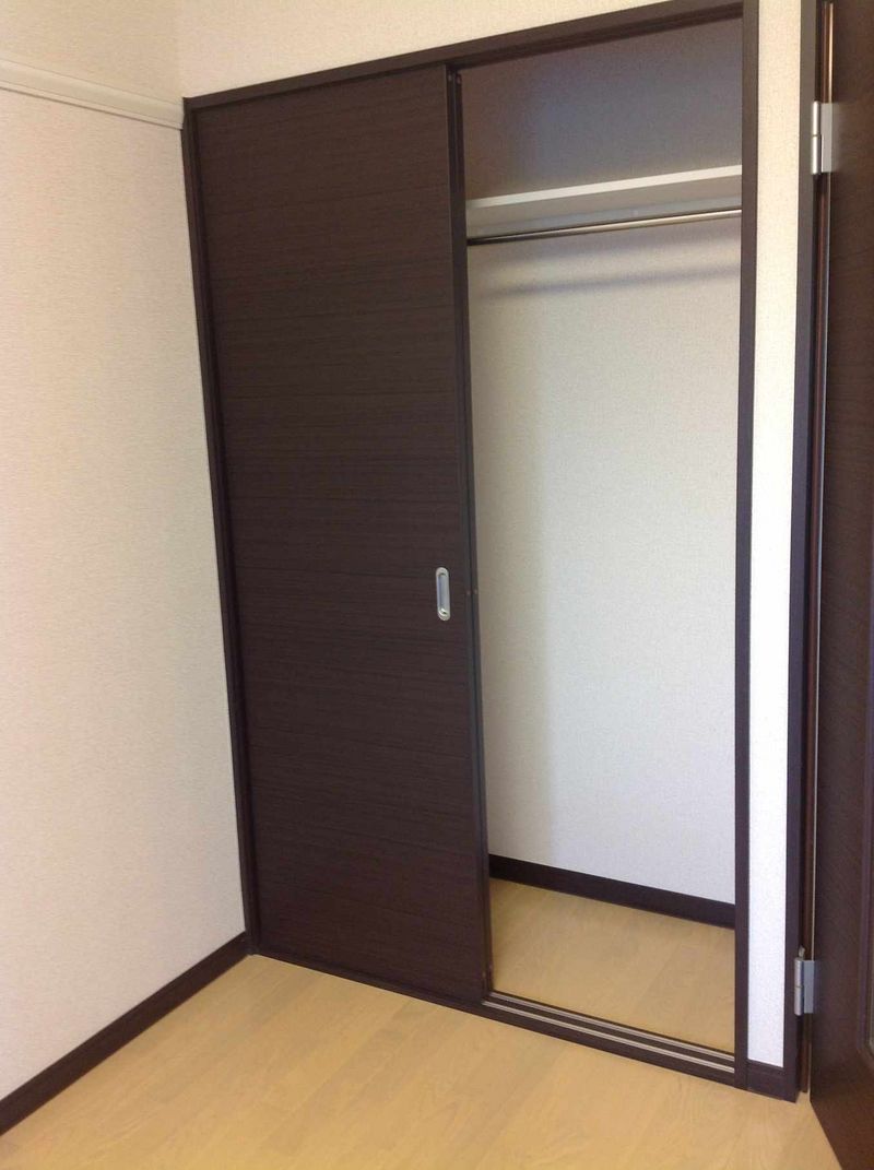 LEONEXT Noir Kugahara 储物空间