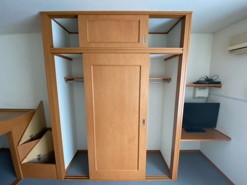 レオパレスシュプール 収納