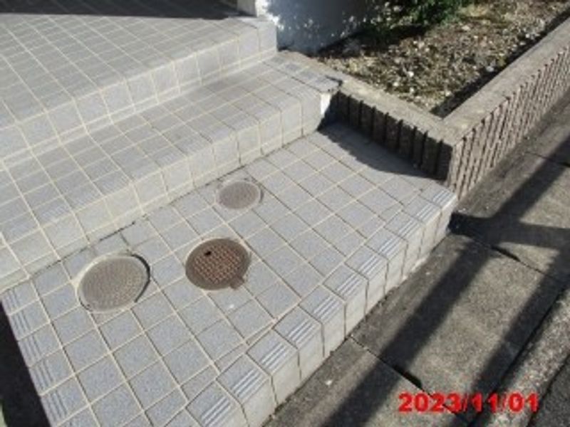 レオパレス西城 エントランス