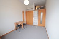 レオパレス木ノ芽橋 居間