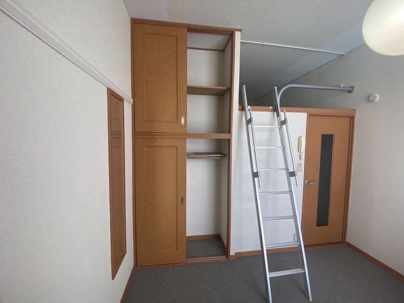 レオパレス大坪 収納