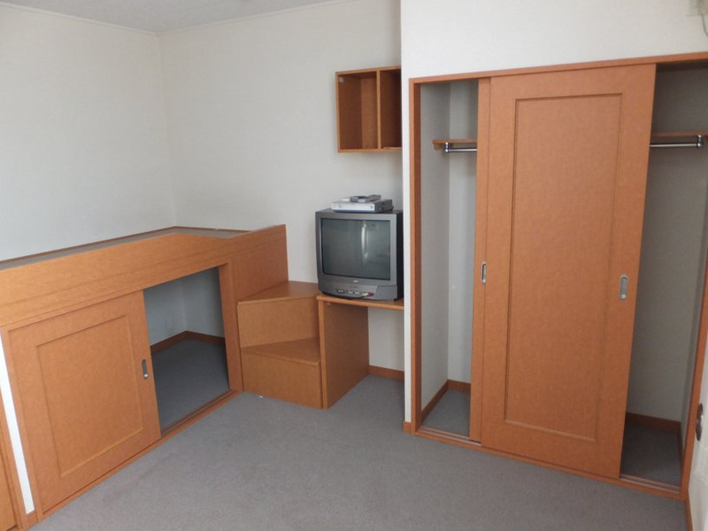 レオパレスクレール 居間