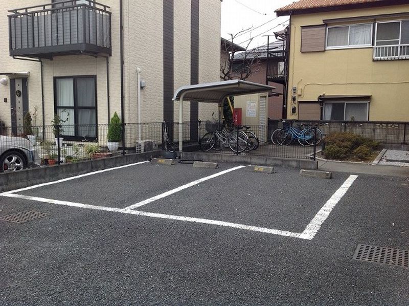 レオパレスアレグリーアⅡ 駐車場