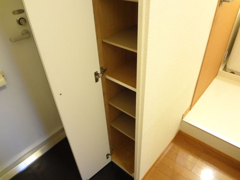 レオパレス十三 収納