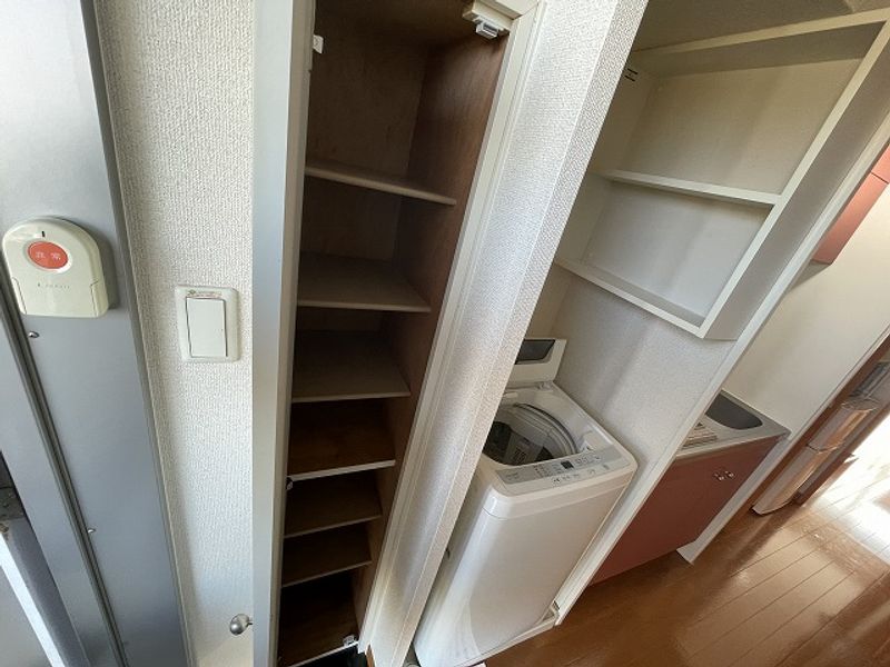 レオパレスＭｅｌａｎｇｅ 収納