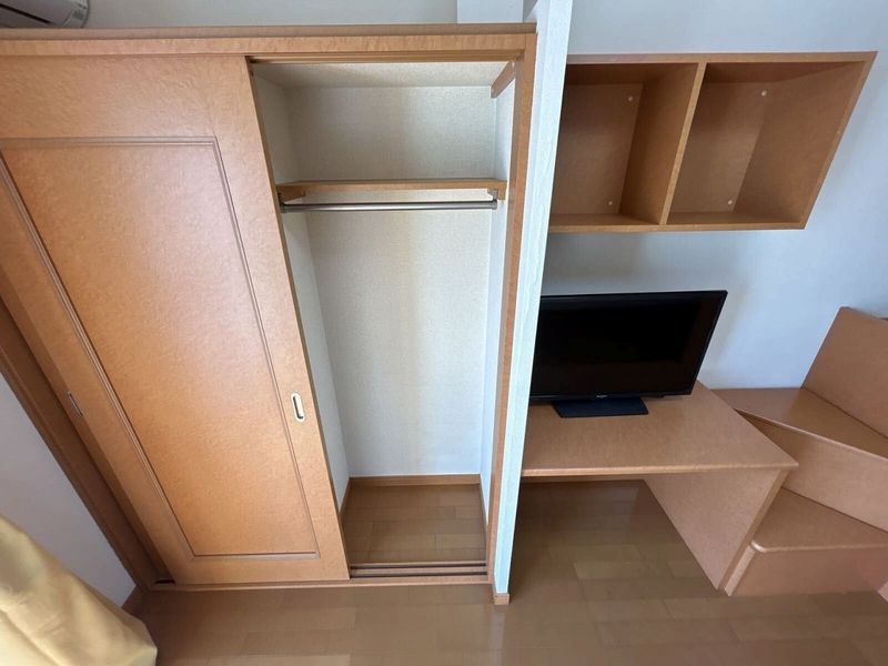 レオパレスセピアコート 収納